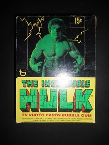 1979 NIESAMOWITE PUDEŁKO Z PEŁNYM WOSKIEM HULK (36 PAKIETÓW KART) TOPPS *PIĘKNE CZYSTE OPAKOWANIA* - Zdjęcie 1 z 5