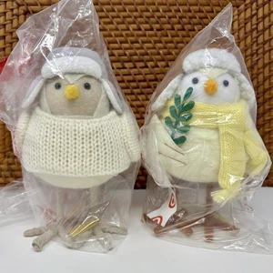 Featherly Friends Wondershop Winter 2023 Chip Bay Holiday Decor Bird Figurines - Picture 1 of 6