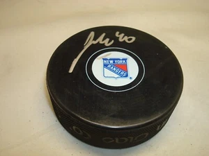 Michael Grabner Signed New York Rangers Hockey Puck Autographed 1A - Picture 1 of 2