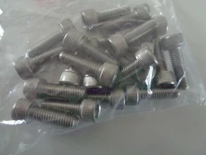 Socket Head Machine Screws Stainless Steel #10-32 x .5/8 Long - 20 PCS NEW - Picture 1 of 1
