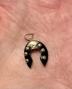 Vintage Natural Black Coral 10k Gold Horseshoe Pendant Charm - Picture 1 of 1