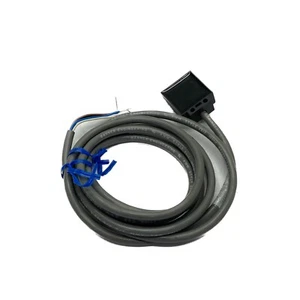 NEW OLD STOCK Banner Engineering 10-30VDC 2M Cable Photoelectric Sensor SE612FP - Picture 1 of 4