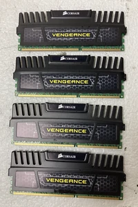 Corsair VENGEANCE 32GB (8GBx4) DDR3 1866MHz (CMZ64GX3M8A1866C9) Memory - Afbeelding 1 van 3