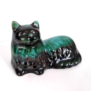 Vintage Blue Mountain Pottery Long Haired Persian Cat Drip Glaze Statue - Picture 1 of 9