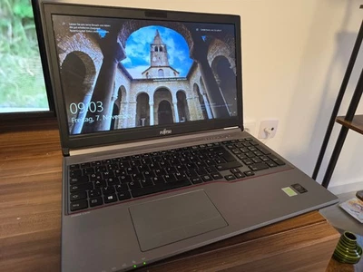 Fujitsu Lifebook-E754 15,6" Laptop. i5-4300/2,6 ghz, 8gb DDR3, 500 gb HDD - Bild 1 von 4