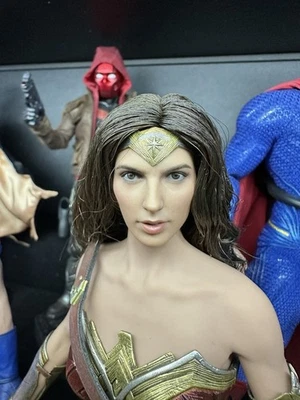 1/6 Hot Toys Mms451 Justice League Wonder women Head Sculpt - Image 1 of 3