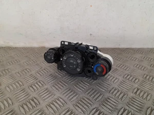 Panel de control de calefacción Ford Fiesta MK7 2008-2013 8A6118549 - Imagen 1 de 16