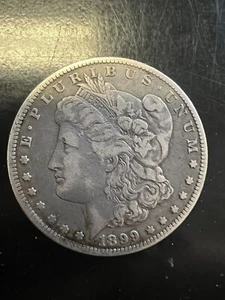 1899-o E.PLURIBUS UNUM EE. UU. DÓLAR DE PLATA TIPO MORGAN O COMO NUEVO $1 Gran Forma - Imagen 1 de 2