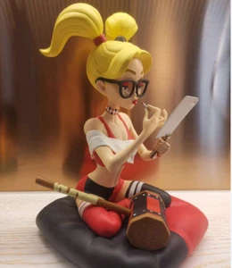 SIDESHOW&Unruly Industries Creative Series Bad Girl Party Statues - Picture 1 of 5