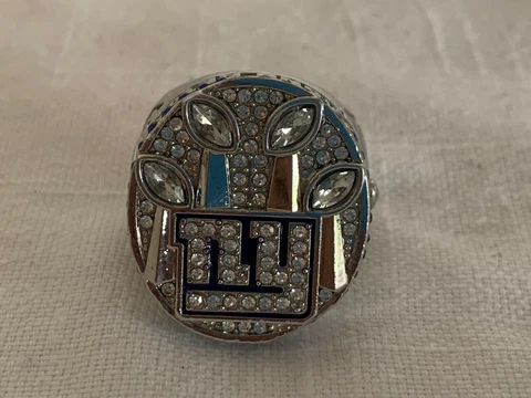 New York Giants- Eli Manning Replica Super Bowl Ring SZ 11 Cover