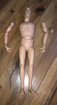 Boneco de ação vintage cabelo loiro pintado 12” GI Joe TM-R patente pendente 1964 - Imagem 1 de 4