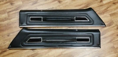 1974 1975 1976 Oldsmobile Toronado LH y RH paneles de puerta superior negro OEM GM Foto 1 de 4