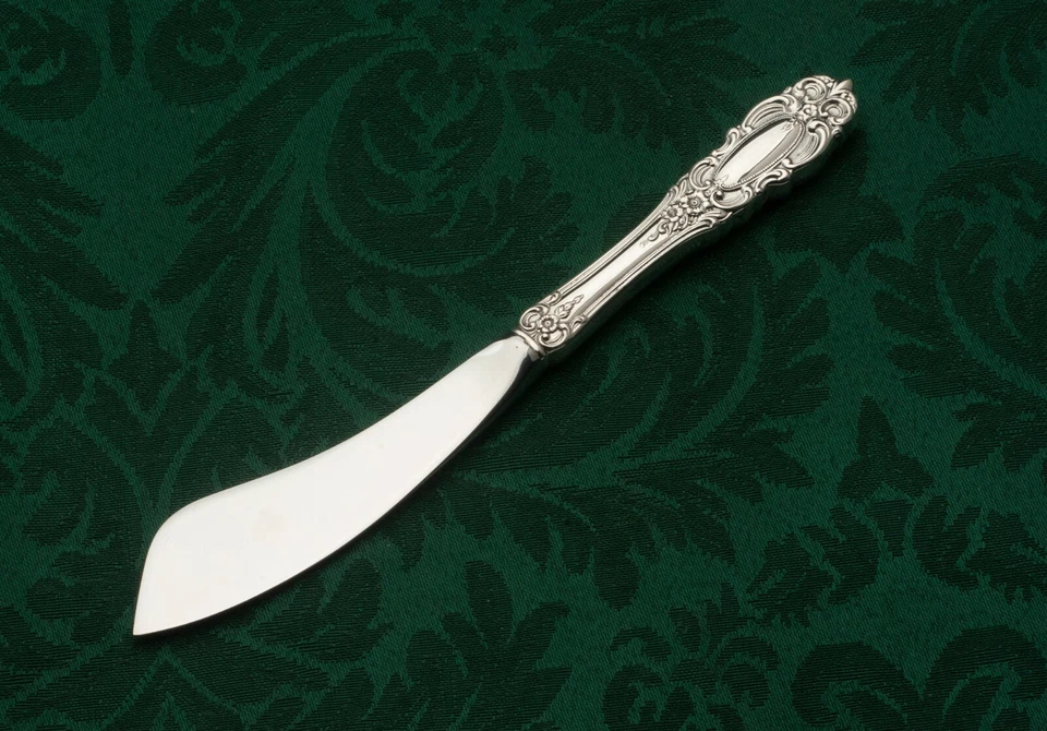 Grand Duchess by Towle Sterling Silver Master Butter Serving Knife 7" - Image 1 of 1