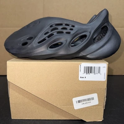 Adidas Yeezy Foam RNR “Onyx” HP8739 Brand New Size 8M - image 1 of 4