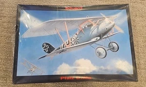 1/48 Pfalz D.Iiia Late Version -Pfalz D.Iiia Late Version - Picture 1 of 5