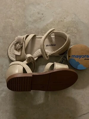 sandalias mayoral bebé niña Foto 1 de 2