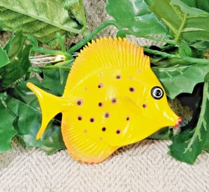 Vintage 1998 gelber tropischer Fisch Kühlschrankmagnet von JR. Gummimaterial.  - Bild 1 von 5