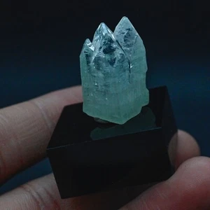 Tip of Pointed Green apophyllite (non-precious natural mineral) # 4181 - Picture 1 of 6