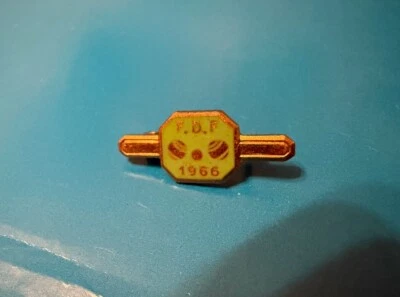 1966 FDF (FRANCIS DRAKE FELLOWSHIP) ENAMEL BOWLS PIN  BADGE - Image 1 of 2