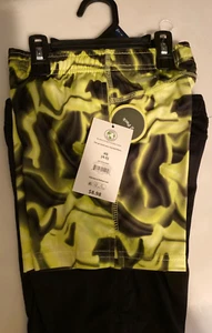 Paquete de 2 pantalones cortos con bolsillos Athletic Works talla XS 4/5 para niños CITRUS SIZZLE/NEGRO - Imagen 1 de 4
