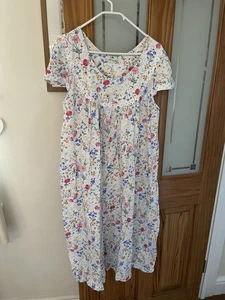 Camisón Tradicional David Nieper Floral 100% Algodón Borde Margarita -Talla Grande - Imagen 1 de 7