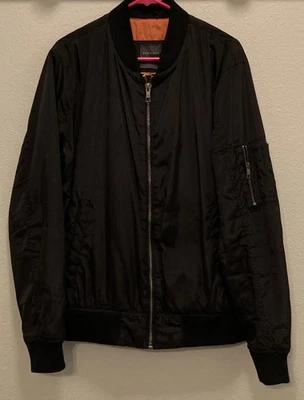 Chaqueta estilo bombardero Zara para hombre cremallera completa negra talla XL Foto 1 de 4