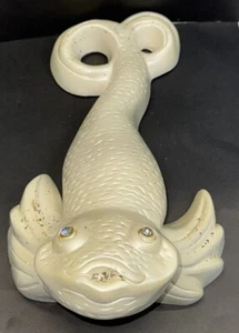 Mid Century 1960's Chalkware King Of The Pond KOI Fish Wall Art Jeweled Eyes - Imagen 1 de 12
