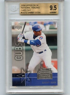 2004 UPPER DECK #UD12 SAMMY SOSA "NATIONAL TRADING CARD DAY" CUBS, BGS 9.5 (053) - Image 1 of 2
