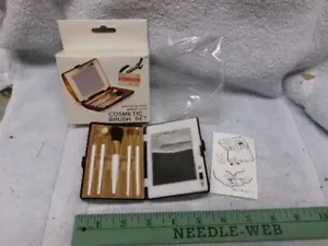 ** Vintage - Kosmetik Pinsel Set - UNBENUTZT im Originalkarton - HONGKONG - BELEUCHTET * - Bild 1 von 1