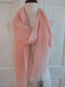 M.I.L.A. Sciarpa leggera in cashmere - rosa chiaro - nuova con etichetta - $395 - Foto 1 di 7