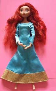Disney Store Merida brave Doll 2012 - Picture 1 of 3
