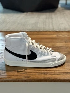 Blazer Hombre Nike Alto-Blanco/Negro-Talla 15-Comodidad-Se Ajusta a TTS-Viene Con Caja - Imagen 1 de 11