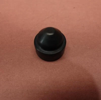 Tapa de cubierta de tapón de goma perno de motor Triumph Bonneville T100 2017-2020 Foto 1 de 4