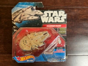 Millennium Falcon Star Wars Hot Wheels Die-Cast With Flight Navigator 2014 New - Picture 1 of 7