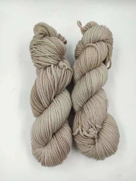 handgefärbte 100% Big Merino Hug 100 g z.B. für Mützen *  SAND  539 - Bild 1 von 1