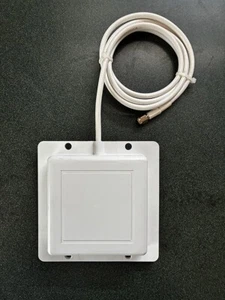 EIGHTEEN (18) L-Com HG2409PCR 2.4 GHz 8 dBi RF Antennas - VG used condition! - Picture 1 of 6
