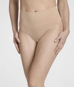 New JOCKEY GENERATION EVERYDAY SLIMMING SEAMFREE BEIGE THONG - Sz Small - Picture 1 of 4