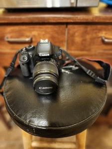 Canon EOS Rebel T2i Digital Camera "WORKS" 3 Batteries/Charger/3 SD Cards" - Picture 1 of 8