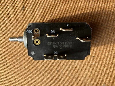 Commande phare Combi VW Bus T2 Repro 68 79  8196100700 / 211941531B NEUF - Immagine 1 di 3