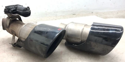 2015-2022 PORSCHE MACAN GTS REAR EXHAUST MUFFLER TAIL PIPE TIP SET BLACK *NOTES* - Image 1 of 4