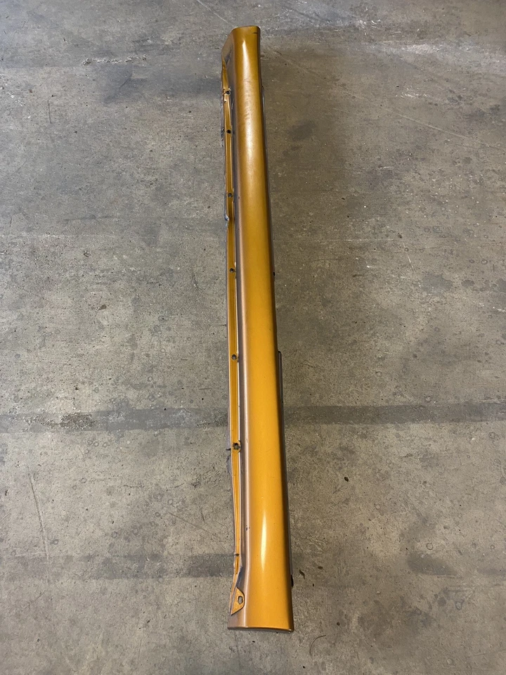 Cubierta basculante izquierda Volvo V70 S70 V70R 1998 1999 2000 azafrán OEM #53J Foto 1 de 4