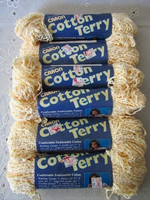 Lote de 6 madejas de rizo de algodón Caron 1,75 oz - amarillo pálido "plátano" - Hecho en EE. UU. Foto 1 de 3