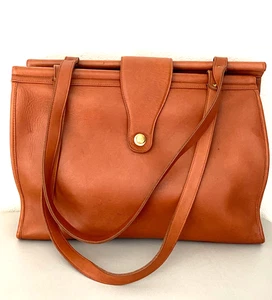 Coach Vintage #9896 Barclay Borsa Multiuso Grande da Trasporto, Anni 90, USA-British Tan - Foto 1 di 20