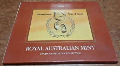 1986 Royal Australian Mint Uncirculated Coin Collection Set - Image 1 of 4
