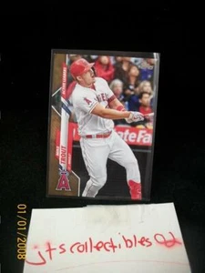 2020 Topps Update Baseball #243 Mike TROUT Gold Parallel #1975/2020 SP - Picture 1 of 1