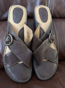 Braun Leder handgefertigt BOC Crossover Schnalle Slipper Keilabsätze Sandalen Größe 8 - Bild 1 von 24