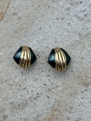 Vintage Emerald Green Enamel Button Earrings Gold tone Diamond/shell  Clip On - Image 1 of 3