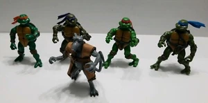 2002 Set of 5 Teenage Mutant Ninja Turtles Action Figures - Loose - Bild 1 von 10