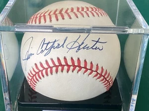 Jim Catfish Hunter Autographed Baseball PSA LOA Graded 8.5 Sig GEM MINT 10 - Picture 1 of 3