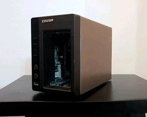 Qnap TS-259 Pro+ NAS 2 baies, processeur Intel Atom, en l'état non testé - Photo 1/3